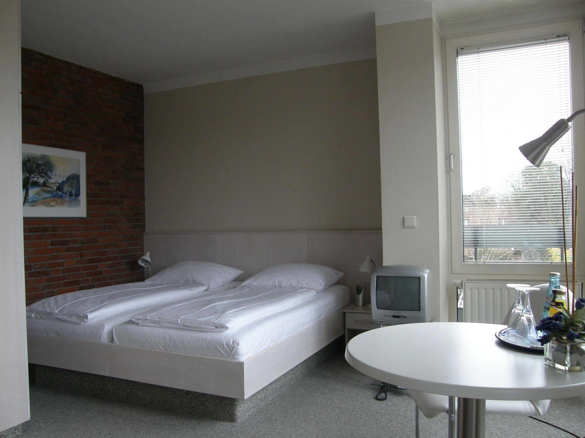 Jugendgaestehaus St.-Michaels-Heim Berlijn Buitenkant foto