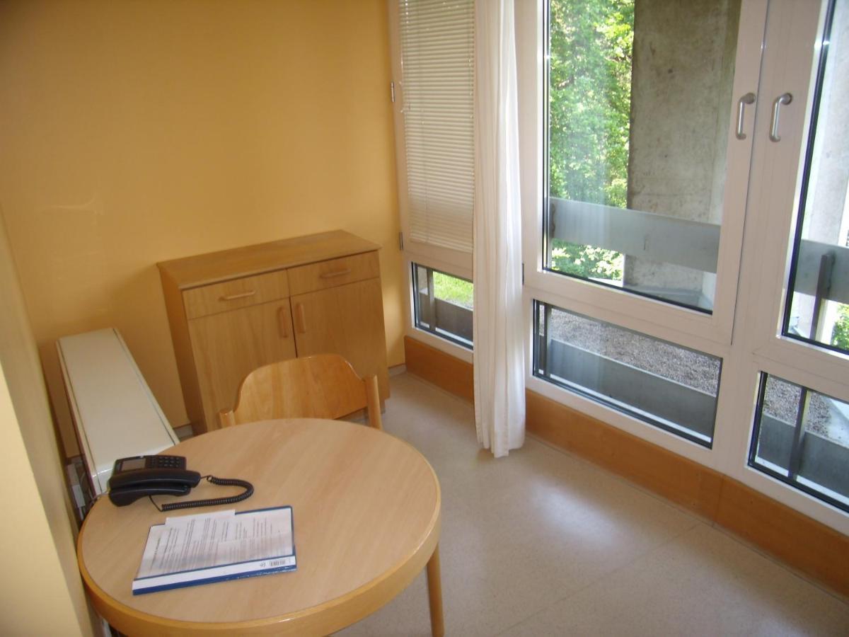 Jugendgaestehaus St.-Michaels-Heim Berlijn Buitenkant foto
